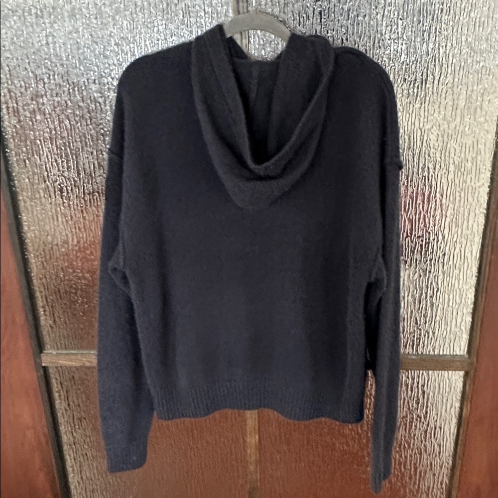 Alo Yoga Women’s Black Cashmere New Class Hoodie, Size L, NWT - Picture 13 of 13